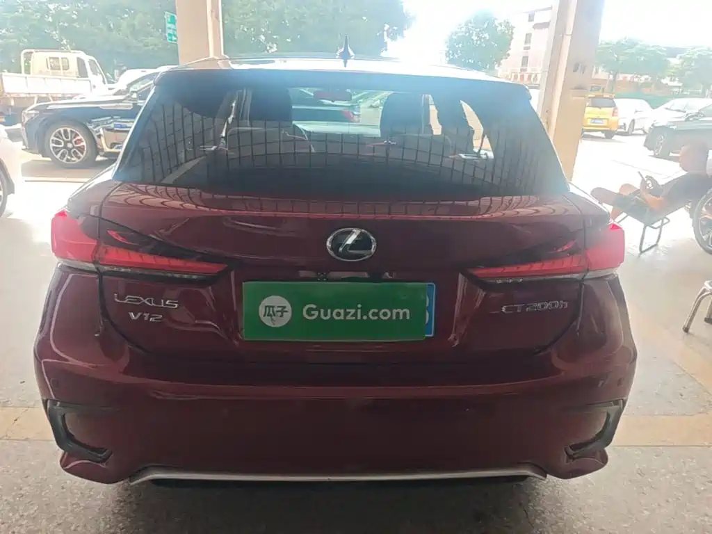 Lexus CT — миниатюра 6