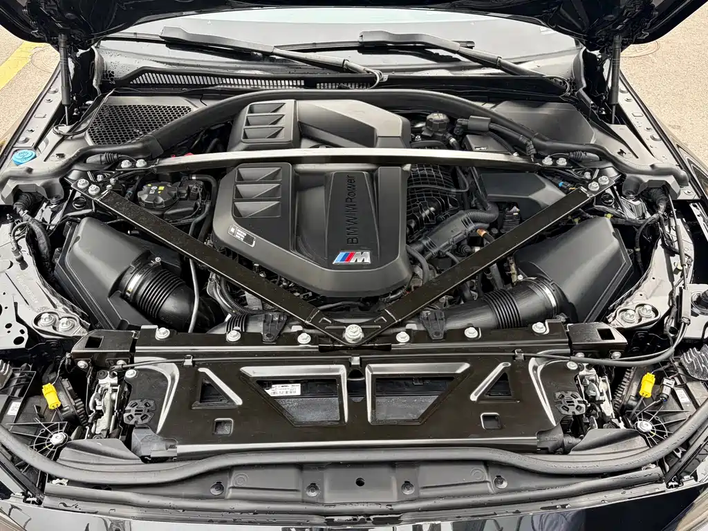 BMW M4 — миниатюра 5