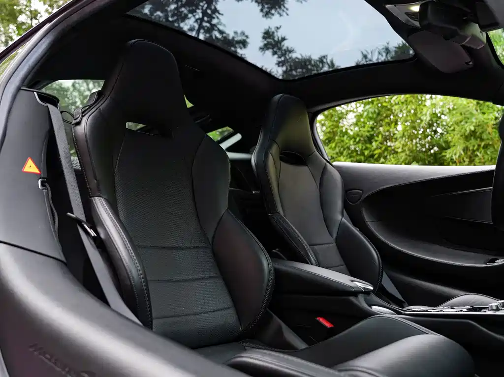 McLaren GT — миниатюра 17