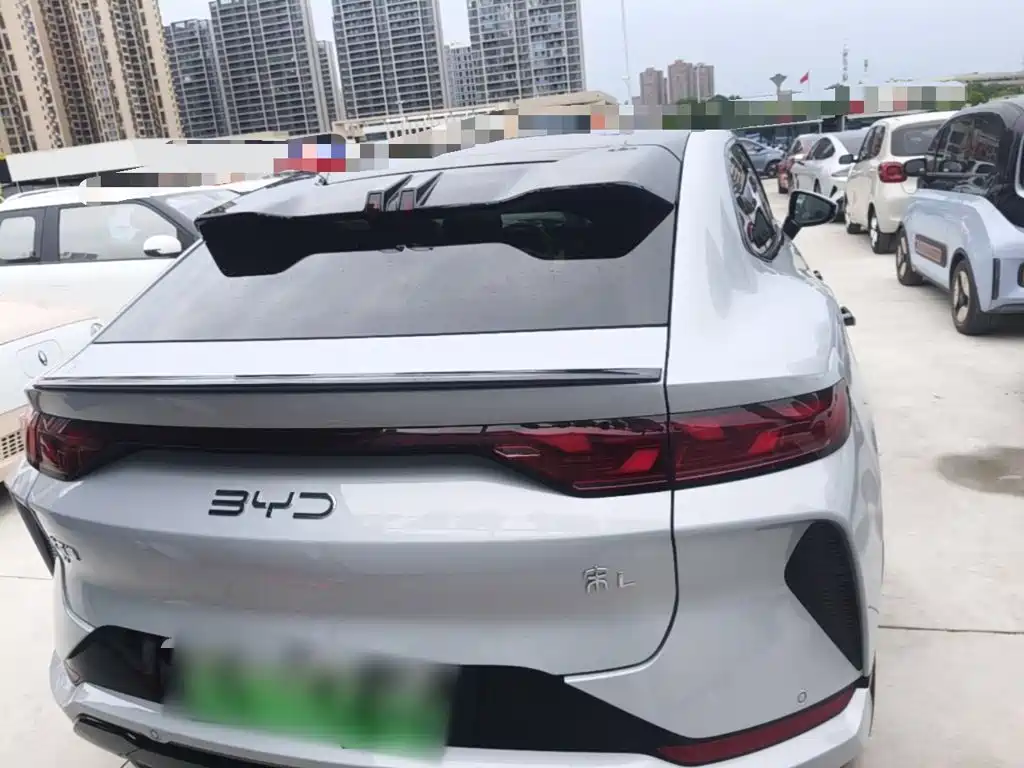 BYD Song L EV L EV 2025 662km