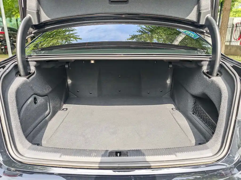 Audi A6L — миниатюра 28