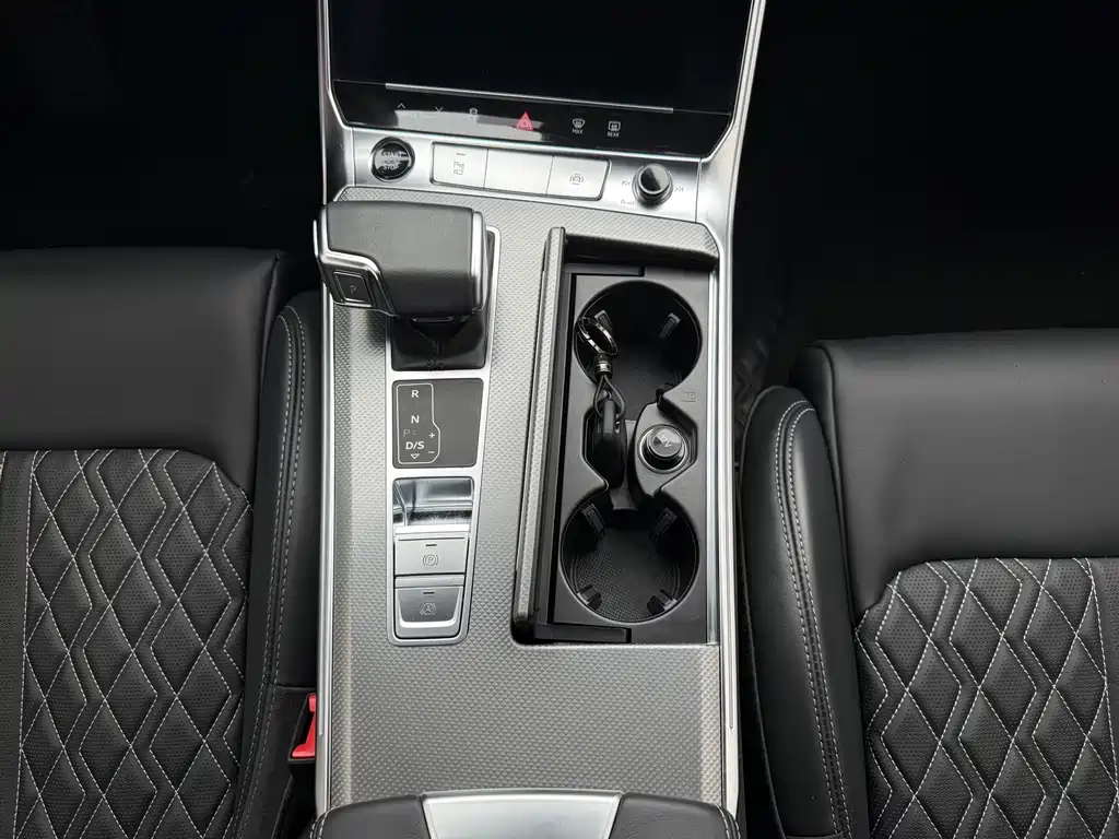 Audi A6L — миниатюра 14