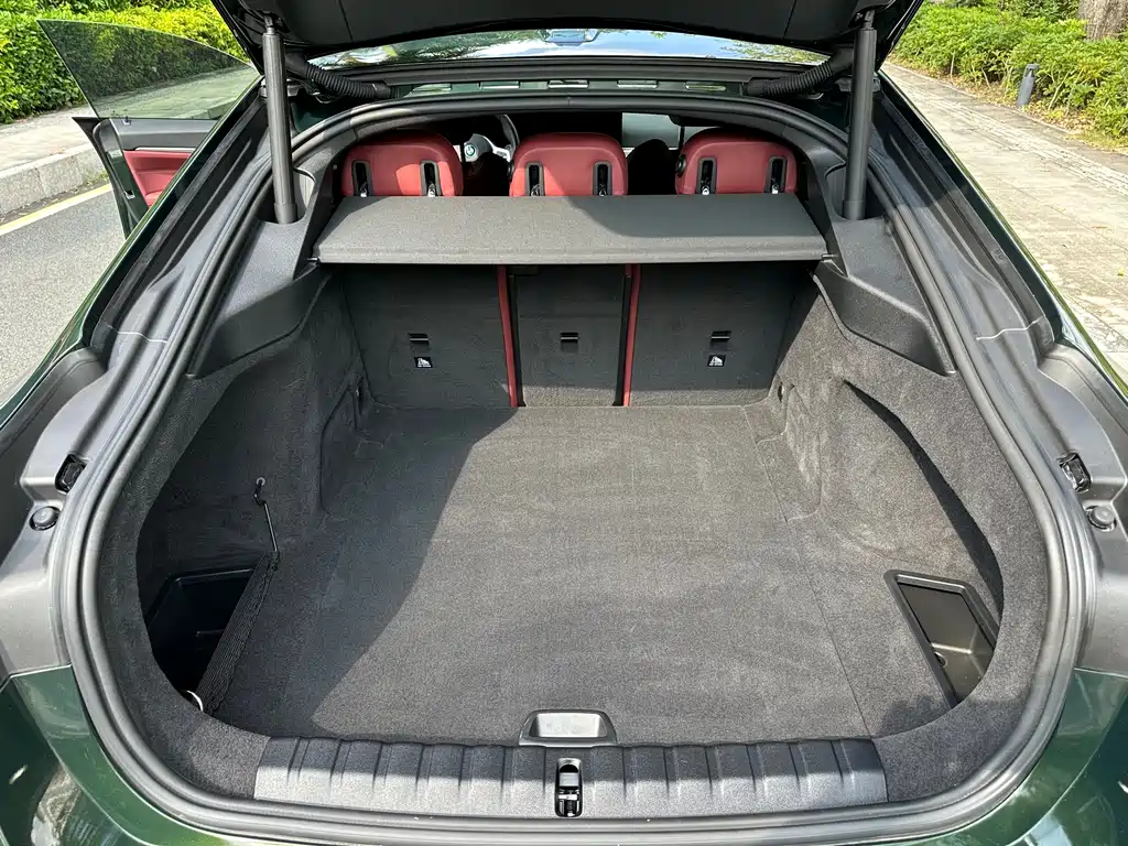 BMW i4 — миниатюра 9