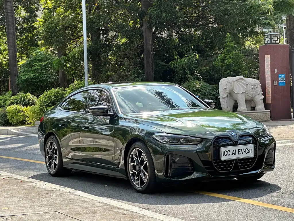 BMW i4 — миниатюра 3