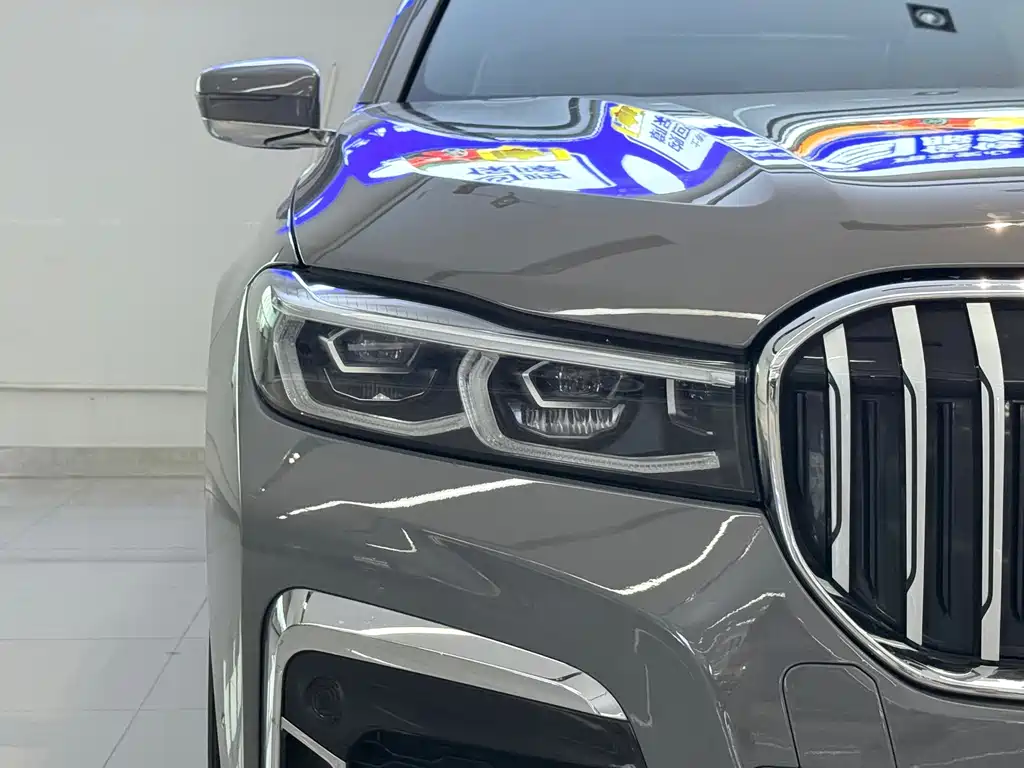 BMW 7 Series — миниатюра 4