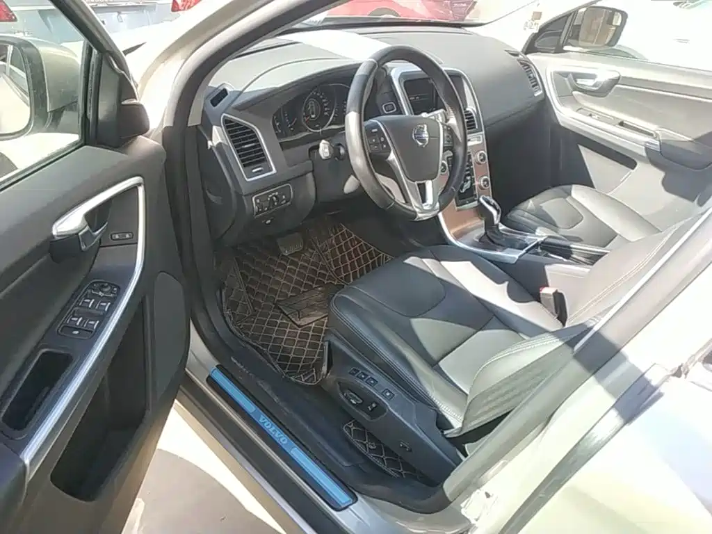 Volvo XC60 — миниатюра 16