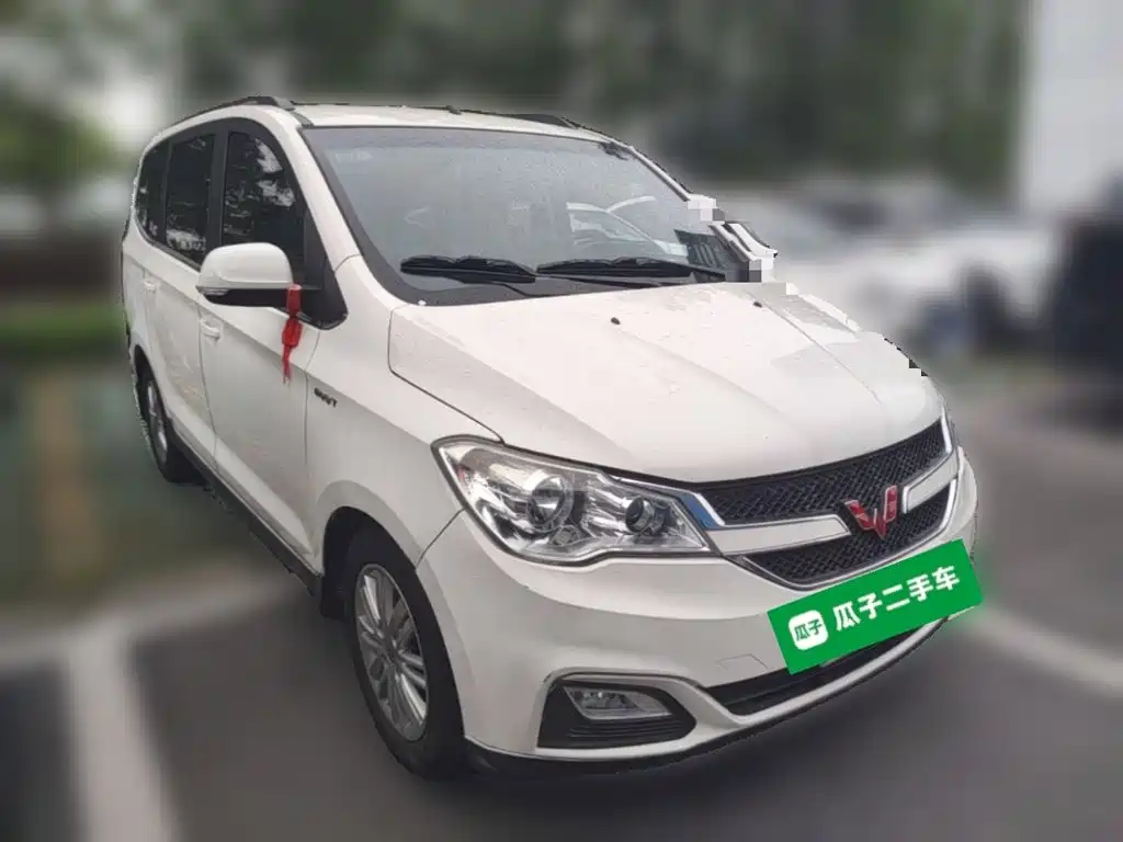 Wuling Hongguang — миниатюра 6