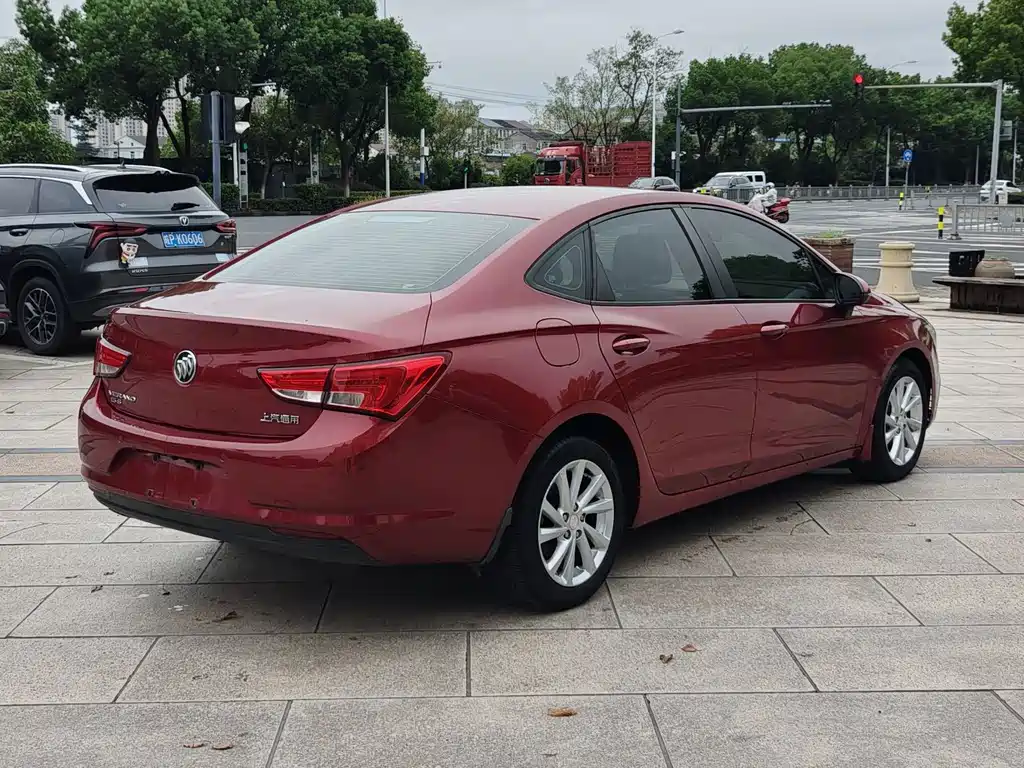 Buick Verano — миниатюра 6