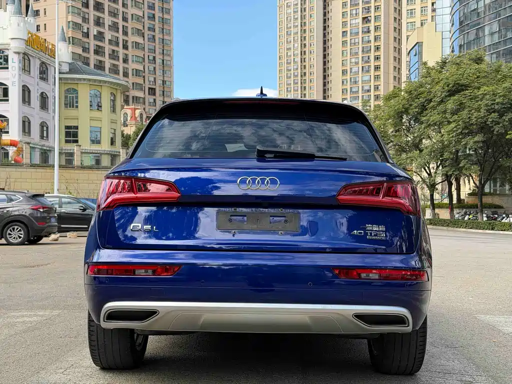 Audi Q5L — миниатюра 6