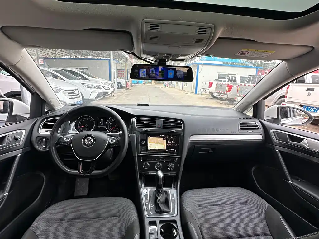 Volkswagen Golf — миниатюра 9
