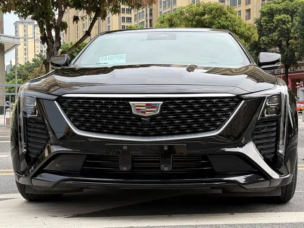 Cadillac CT5 — миниатюра 2