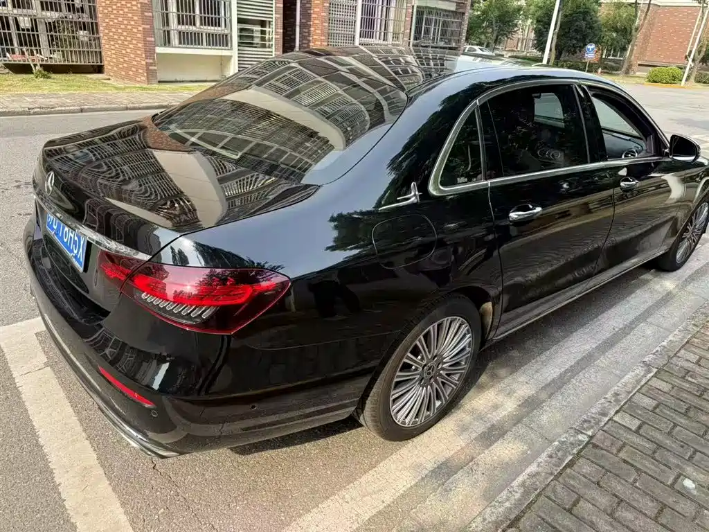 Mercedes-Benz E-Class E 2022 E 300 L Fashion