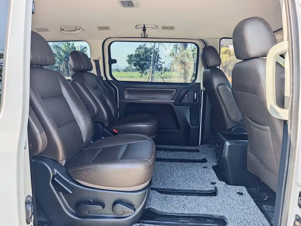 DONGFENG POPULAR CM7