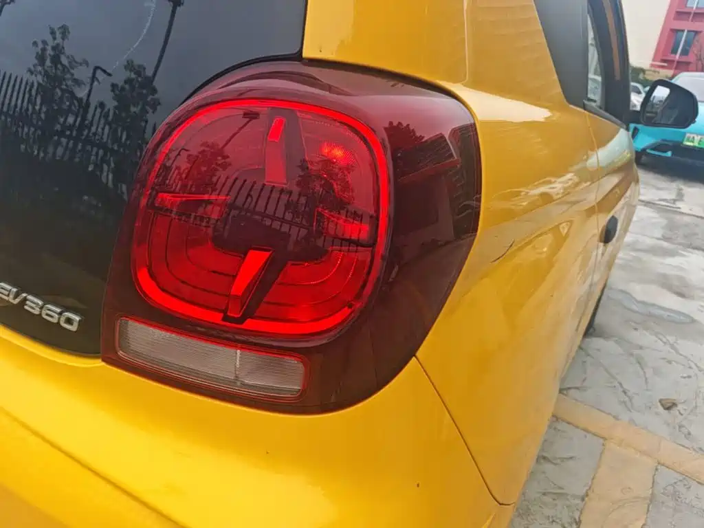 Roewe Clever — миниатюра 8