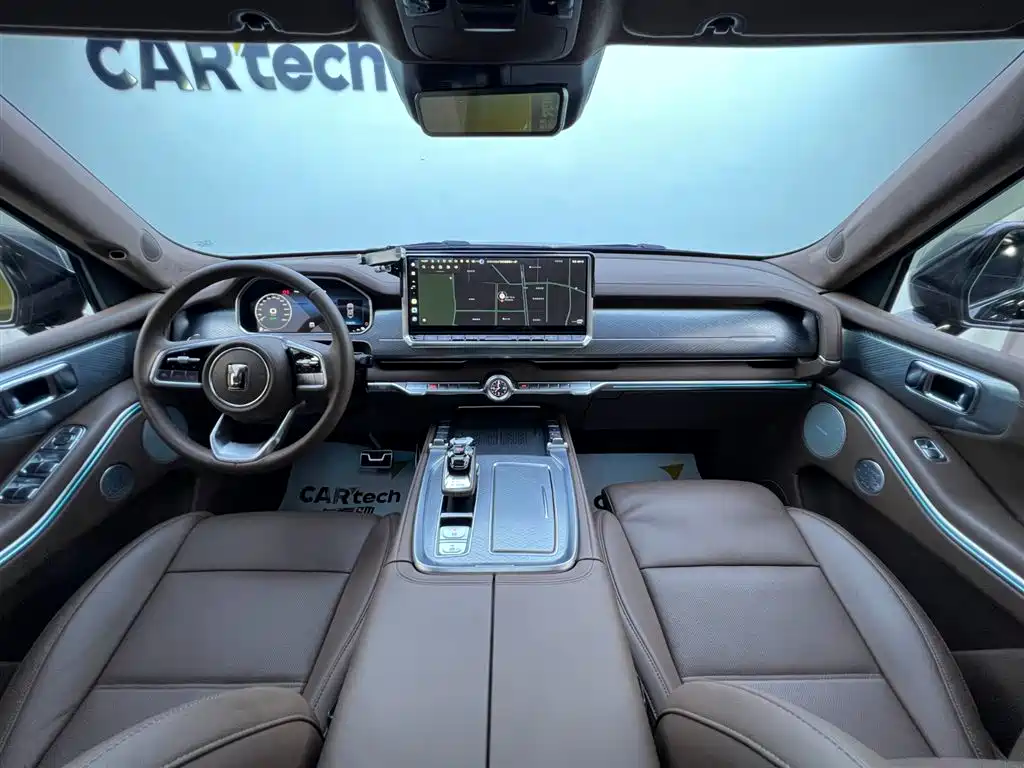 TANK TANK 700 NEW ENERGY