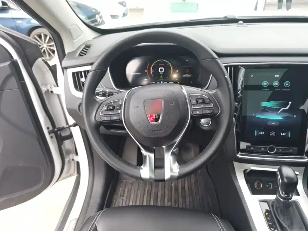 Roewe RX5 New Energy — миниатюра 11