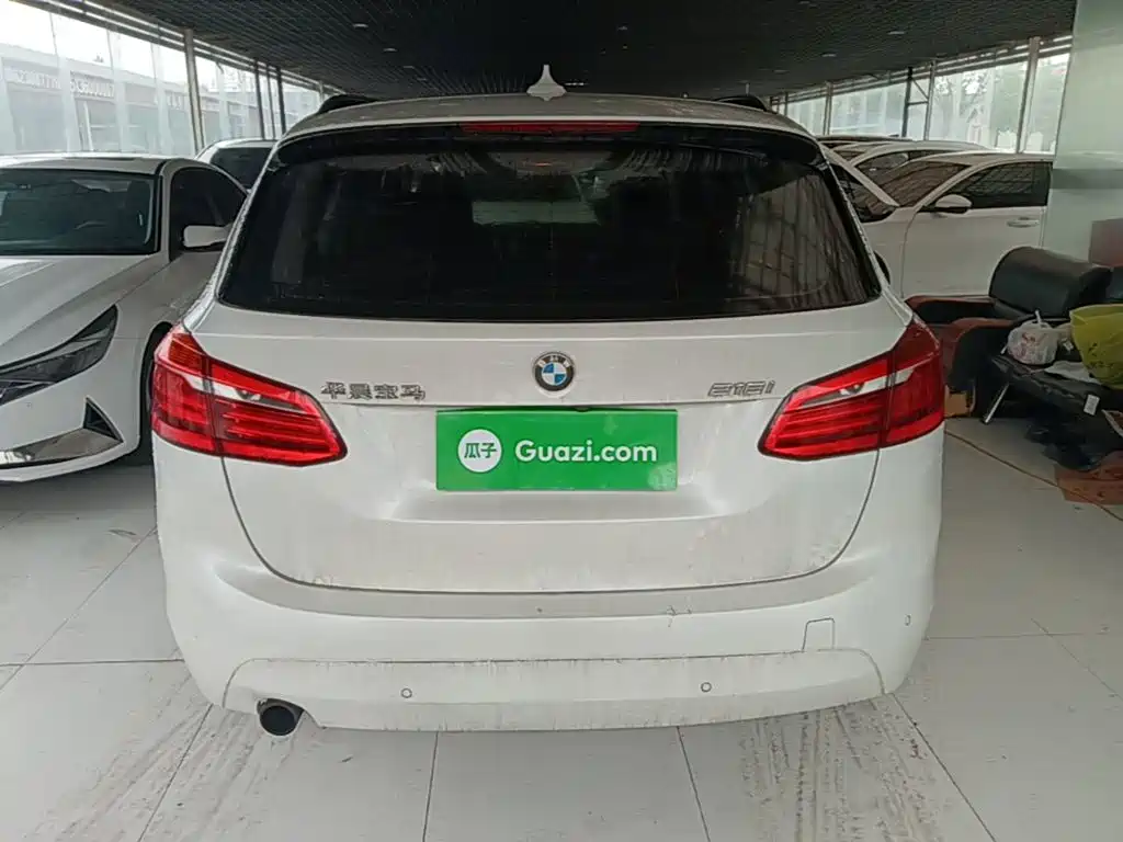 BMW 2 Series Active Tourer — миниатюра 6