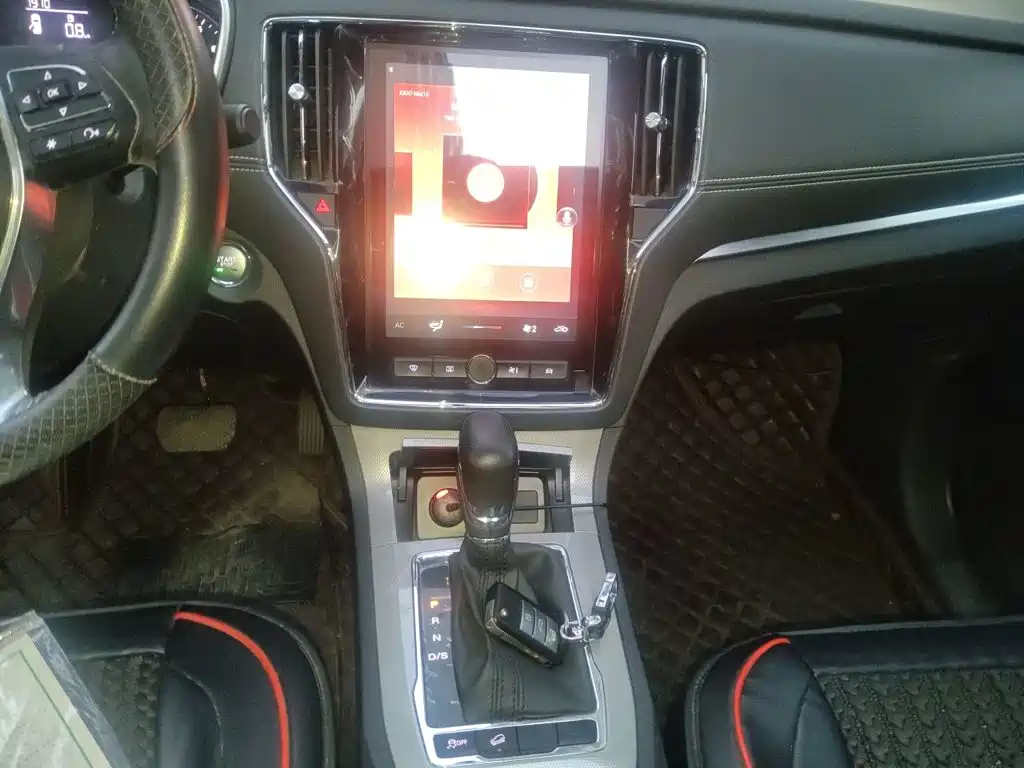 Roewe RX5 — миниатюра 9