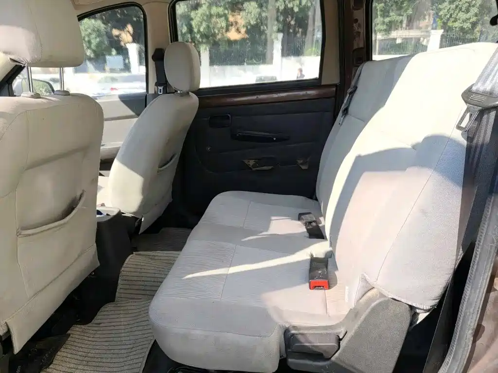 Wuling Hongguang — миниатюра 5