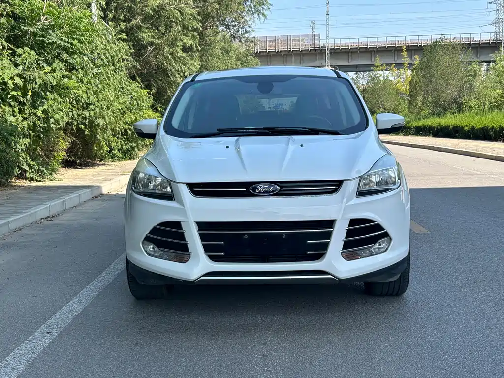 Ford Kuga — миниатюра 2