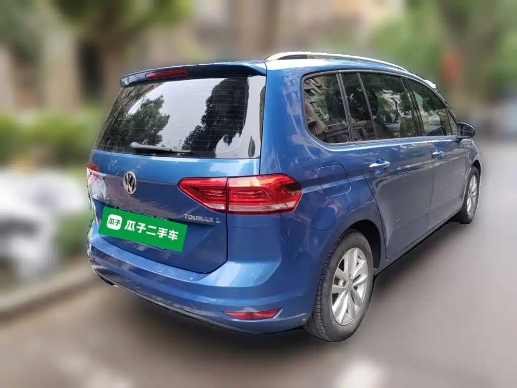 Volkswagen Touran — миниатюра 5