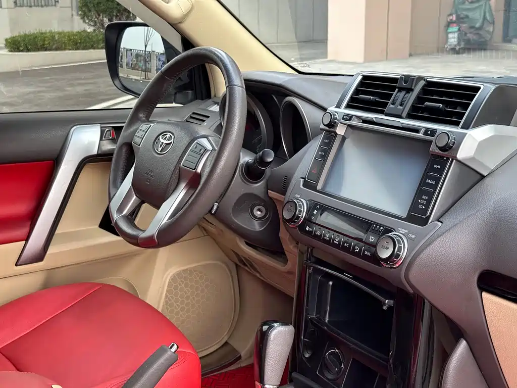 Toyota Prado (Import) — миниатюра 11