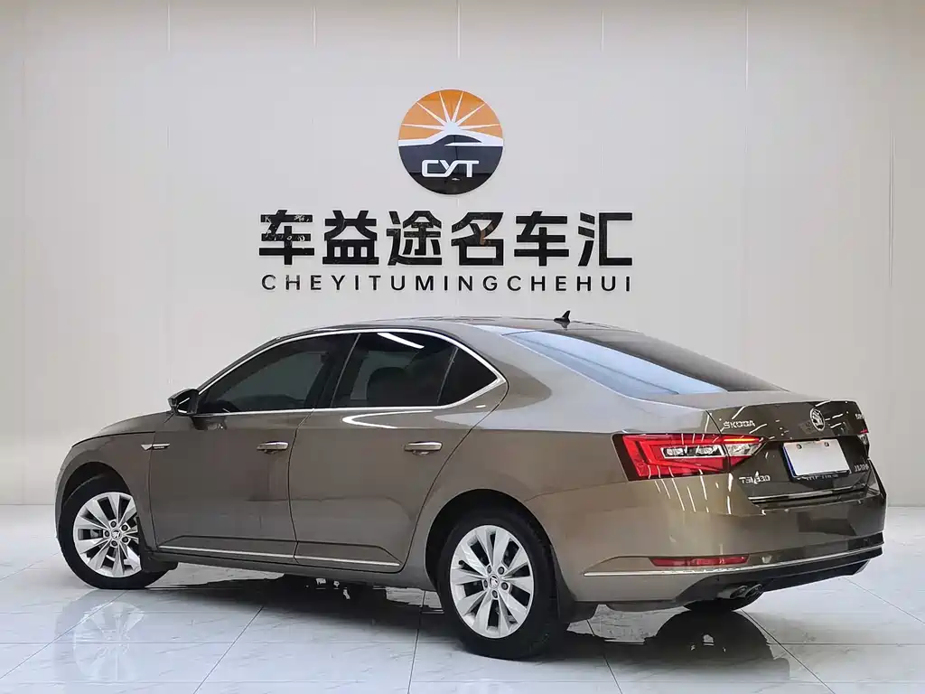 Skoda Superb 2018 TSI330 DSG Comfort V
