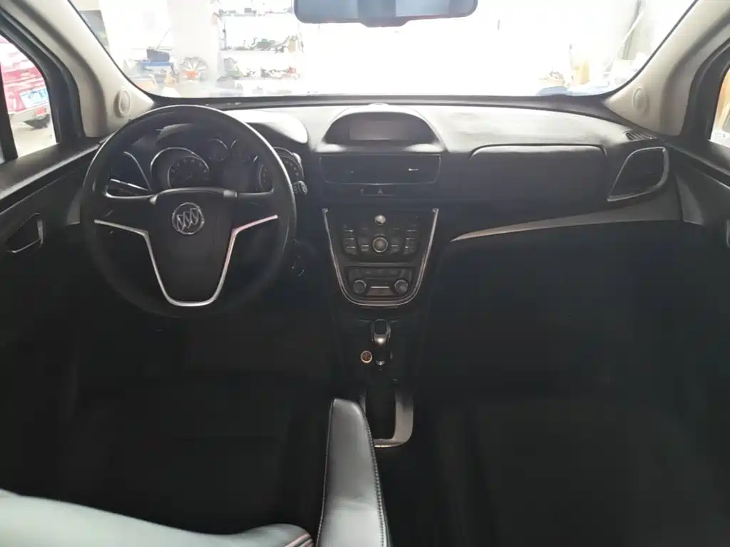 Buick Encore — миниатюра 10
