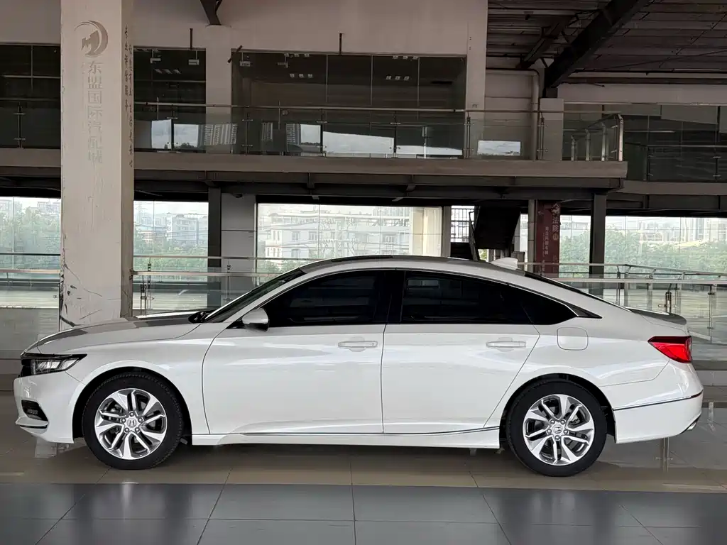 Honda Accord — миниатюра 3