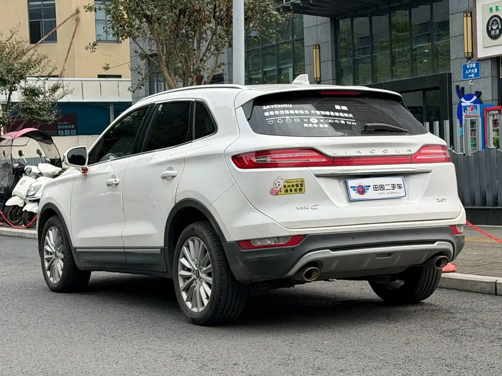 Lincoln MKC — миниатюра 4