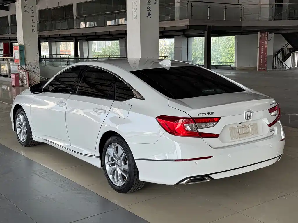 Honda Accord — миниатюра 4