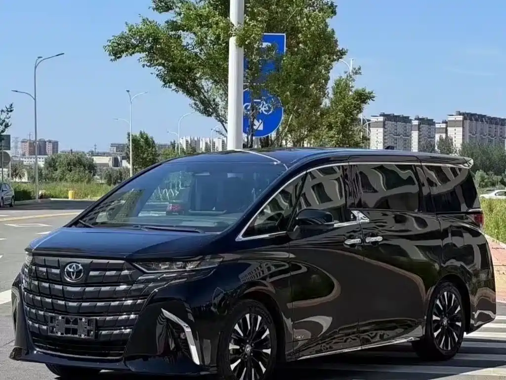 Toyota Alphard 0