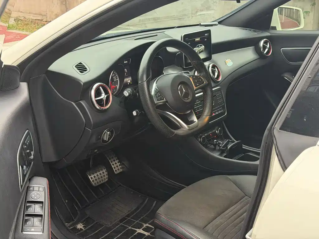 Mercedes-Benz CLA (Import) — миниатюра 6