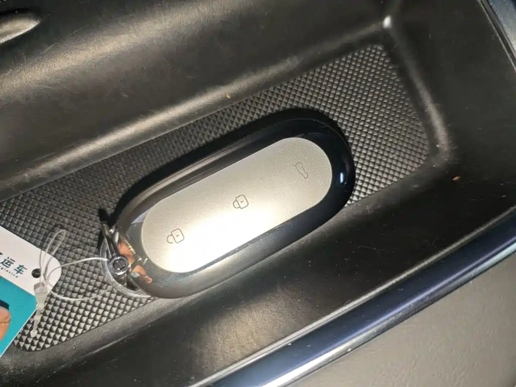 Li Auto Li L8 — миниатюра 9