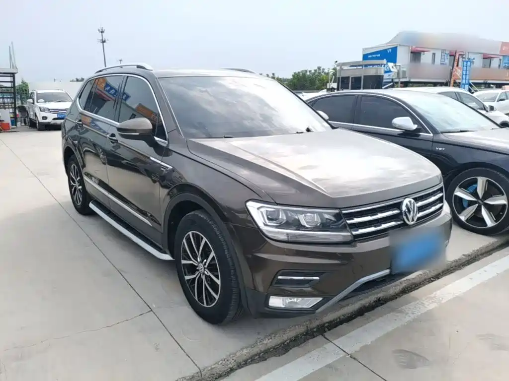 Volkswagen Tiguan L — миниатюра 4