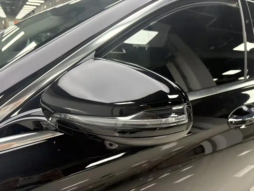 Mercedes-Benz E-Class — миниатюра 29