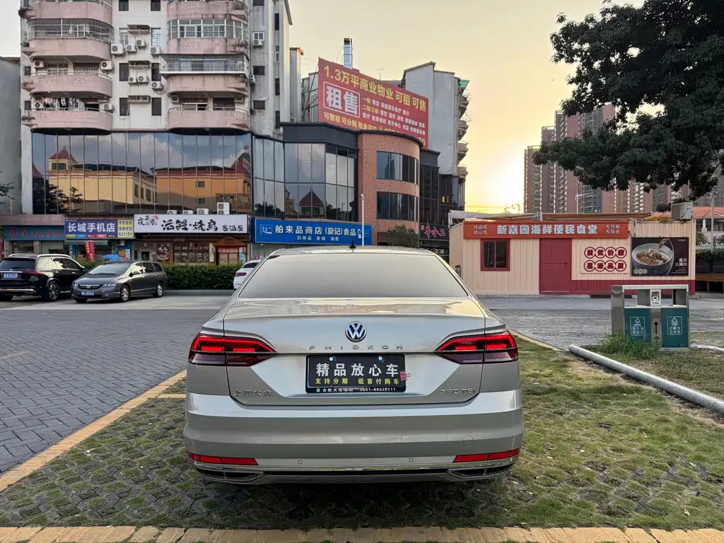 Volkswagen Phideon — миниатюра 5