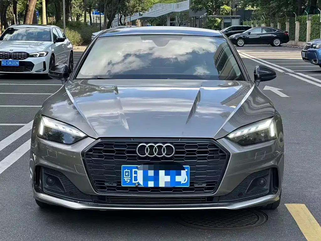 Audi A5 (Import)