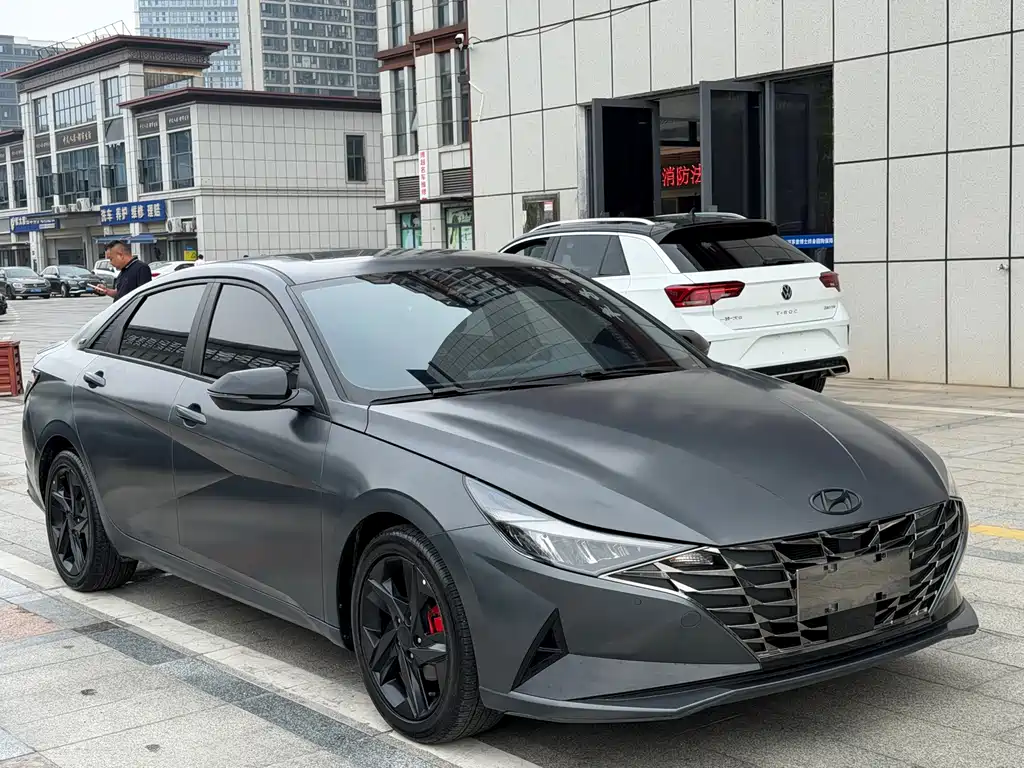 Hyundai Elantra — миниатюра 3