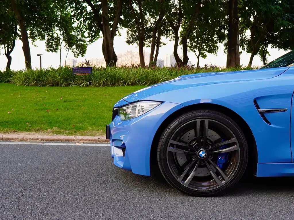 BMW M4 — миниатюра 18