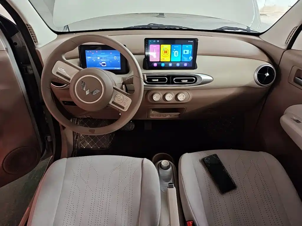 Wuling MINIEV — миниатюра 6