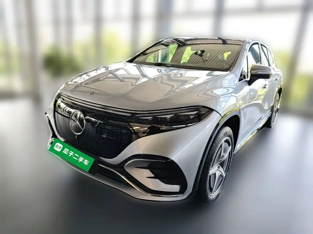 Mercedes-Benz EQS SUV