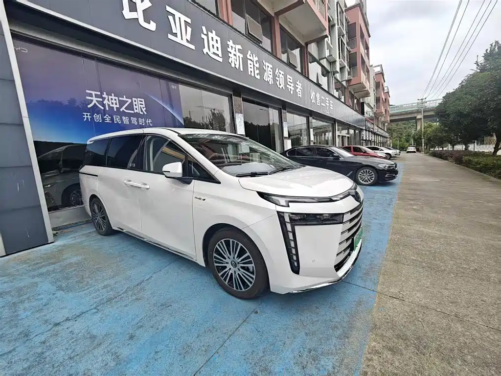 GAC E8 PHEV 2024 150km MAX+