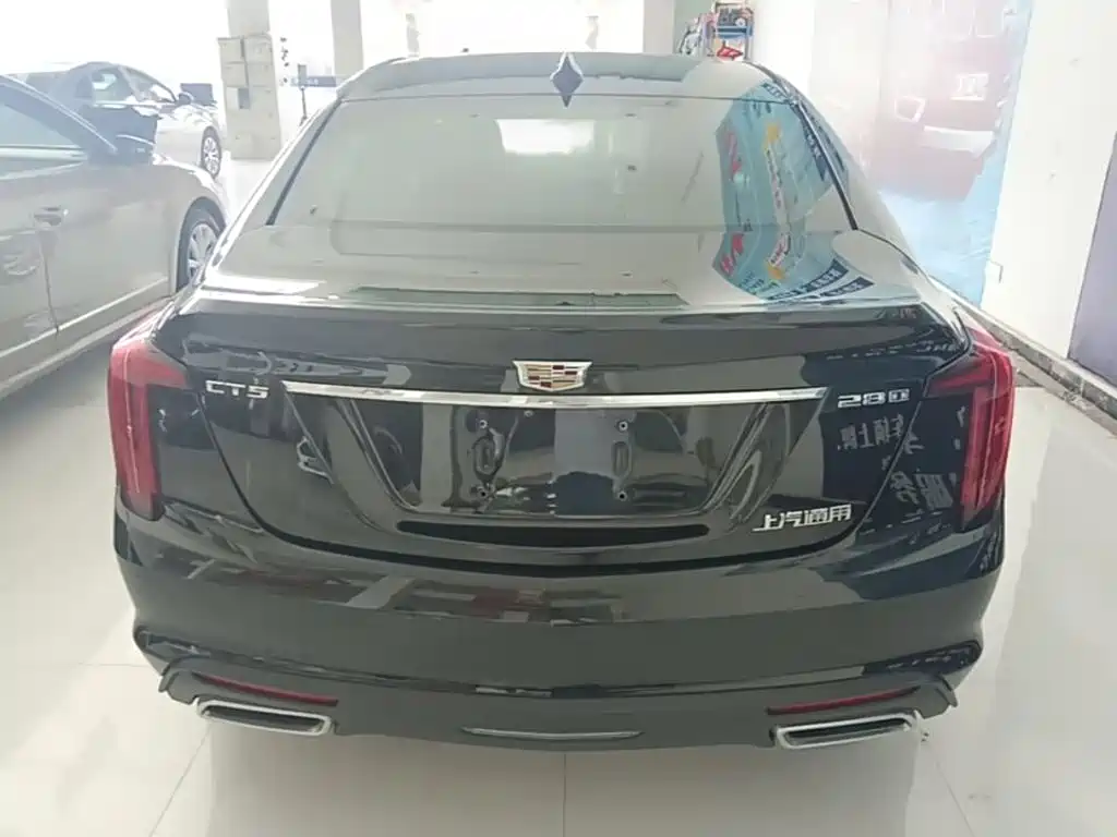 Cadillac CT5 — миниатюра 6