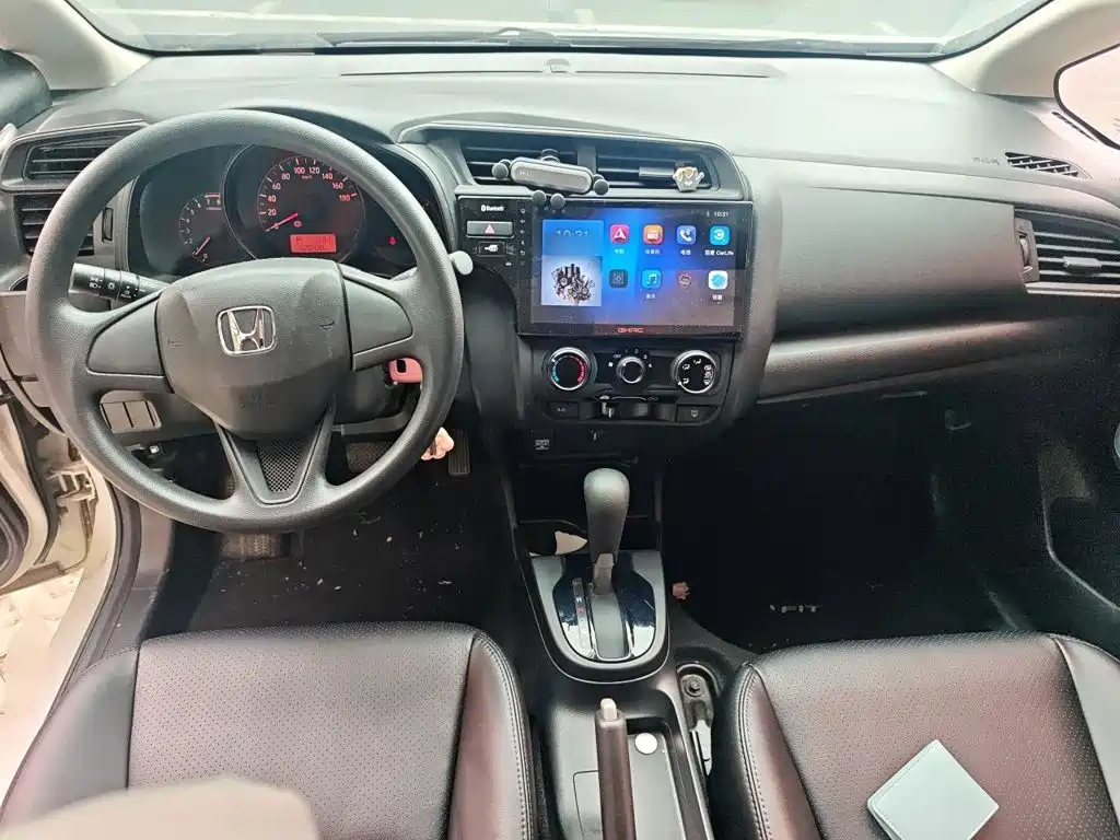 Honda Fit — миниатюра 5