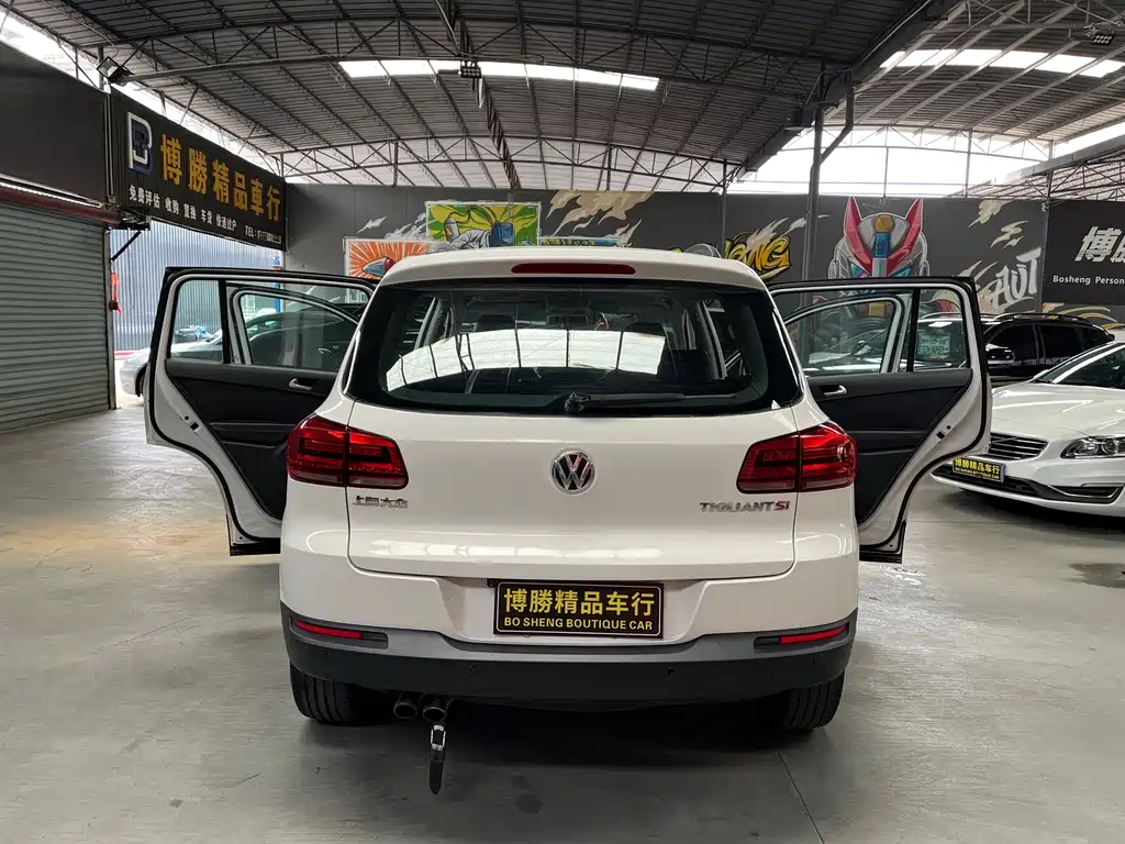 Volkswagen Tiguan 2013 1.8TSI AT
