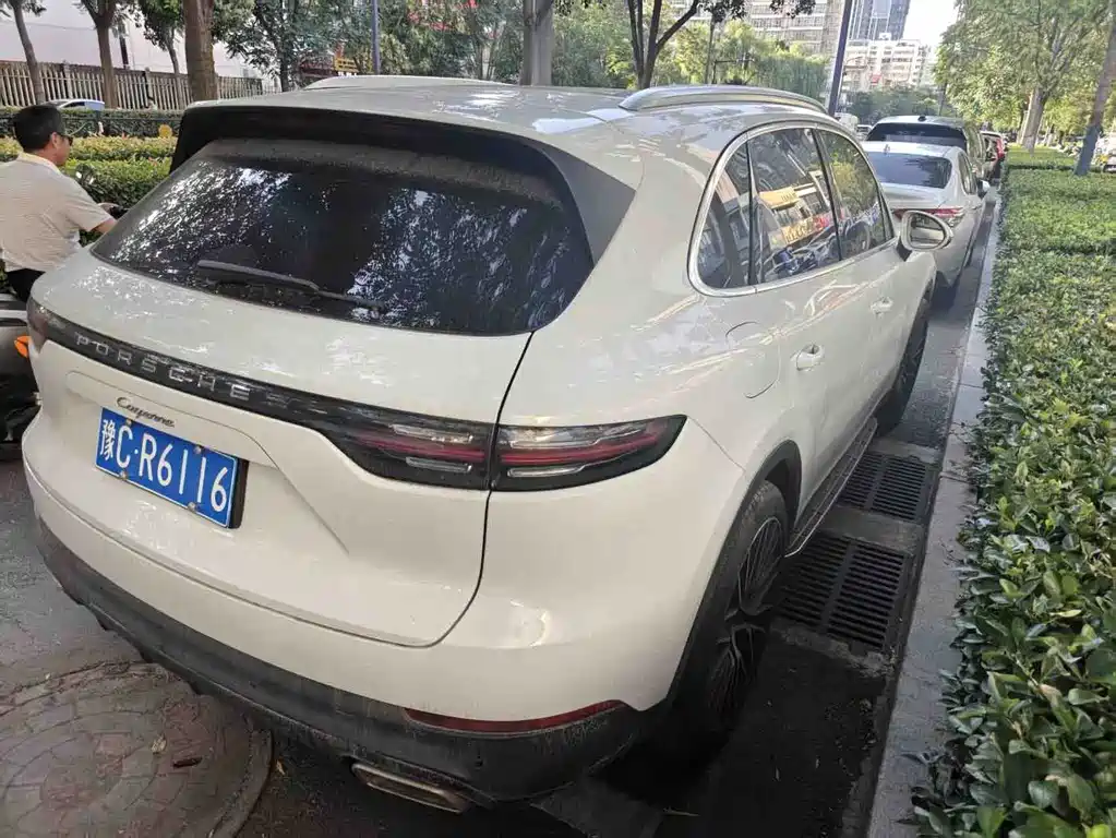 Porsche Cayenne 2019 Cayenne 3.0T