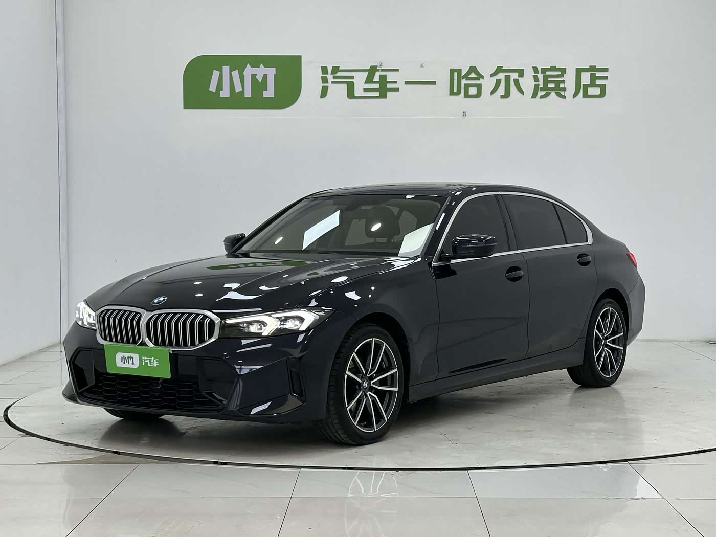 BMW 3 Series 2.0 л 2023 г. Чёрный, пробег 18000 км