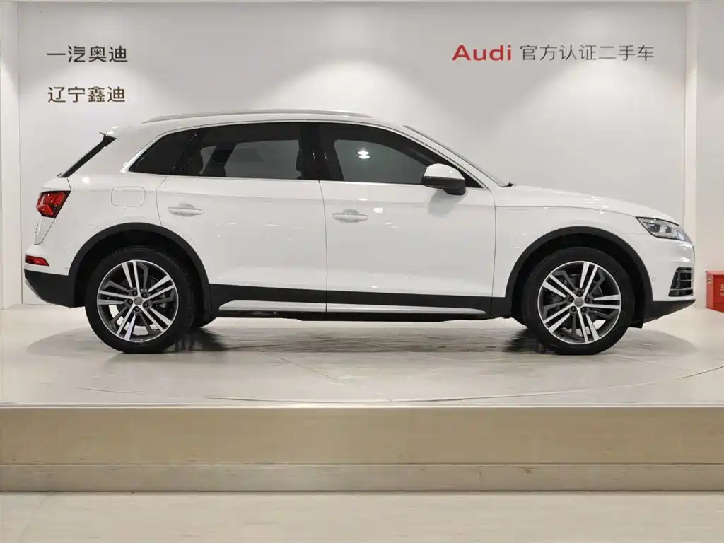 Audi Q5L — миниатюра 3