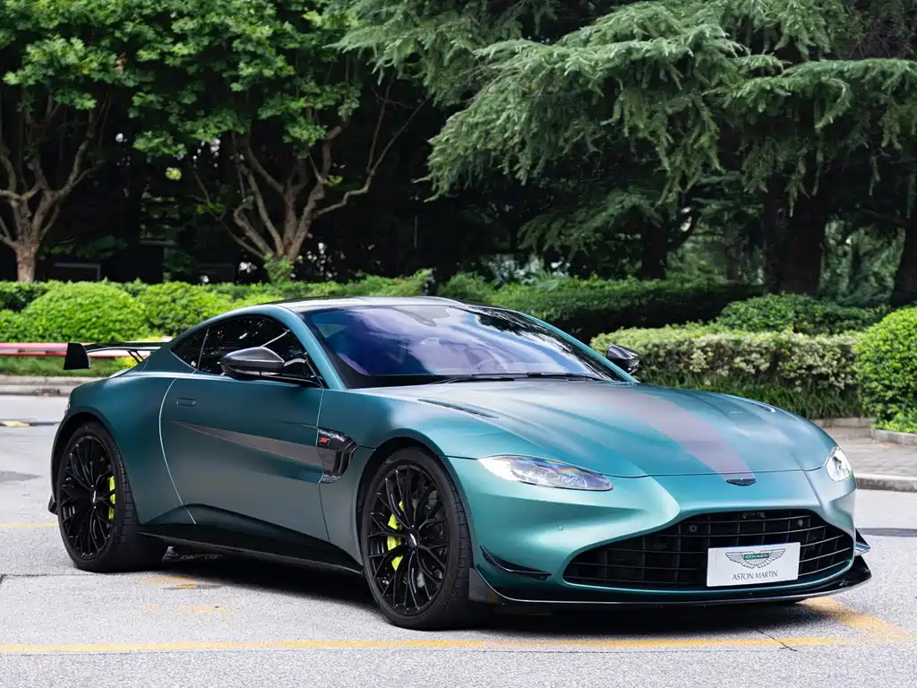 Aston Martin V8 Vantage — миниатюра 3